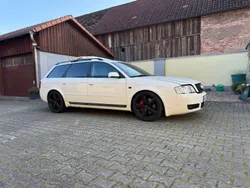 Weiß Gebraucht 2005 Audi A6 Sport Kombi | 9.990 €
