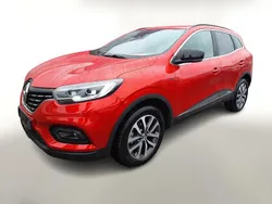 Rot Gebraucht 2021 Renault Kadjar Black Edition SUV | 22.488 € (Etwas zu teuer)