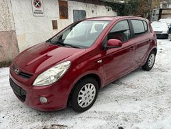 Rot Gebraucht 2009 Hyundai i20 Kleinwagen | 3.599 € (Etwas zu teuer)