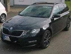 Schwarz Gebraucht 2020 Skoda Octavia Kombi | 18.000 € (Etwas zu teuer)