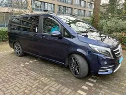 Blau Gebraucht 2018 Mercedes V220 Edition Van / Kleinbus | 37.940 € (Guter Preis)