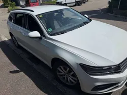 Weiß Gebraucht 2020 VW Passat Conceptline Kombi | 16.750 € (Fairer Preis)