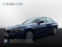 Blau Gebraucht 2021 BMW 318 Sport Line Limousine | 26.998 € (Fairer Preis)