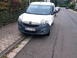 Weiß Gebraucht 2012 Opel Combo Limousine | 4.700 €