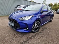 Nachtblau mica metallic Gebraucht 2022 Toyota Yaris Hybrid Basis | 18.990 € (Superpreis)