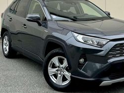 Grau Gebraucht 2020 Toyota RAV4 Hybrid SUV | 20.700 € (Guter Preis)
