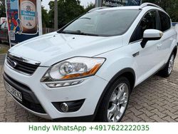 Weiß Gebraucht 2011 Ford Kuga SUV | 7.900 € (Fairer Preis)