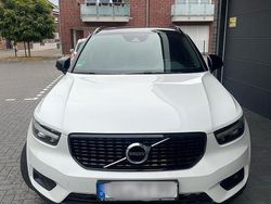 Weiß Gebraucht 2019 Volvo XC40 R-Design SUV | 24.990 € (Teuer)