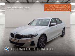 Weiß Gebraucht 2022 BMW 320e Sport Line Limousine | 32.201 € (Fairer Preis)