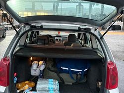 Grau Gebraucht 2004 Peugeot 307 Kombi | 1.350 €