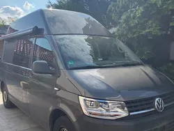 Grau Gebraucht 2017 VW T6 Van | 29.000 € (Fairer Preis)