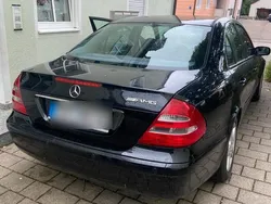 Schwarz Gebraucht 2004 Mercedes E220 Limousine | 7.350 €