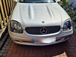 Silber Gebraucht 2000 Mercedes SLK230 Cabrio | 4.500 €