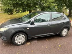 Grau Gebraucht 2009 Seat Ibiza Limousine | 2.300 € (Guter Preis)
