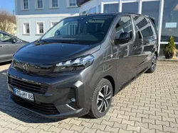 Peugeot Traveller