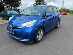 Blau Gebraucht 2012 Toyota Verso-S Life Van / Kleinbus | 3.990 € (Superpreis)