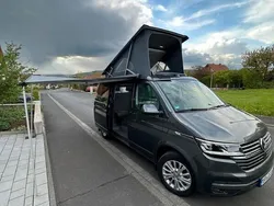 Grau Gebraucht 2023 VW T6.1 California Van | 76.200 €