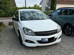 Weiß Gebraucht 2009 Opel Astra GTC OPC Coupé | 2.800 € (Guter Preis)