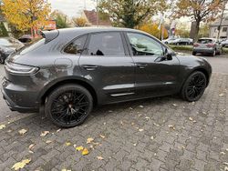 Grau Gebraucht 2023 Porsche Macan GTS SUV | 89.999 € (Fairer Preis)