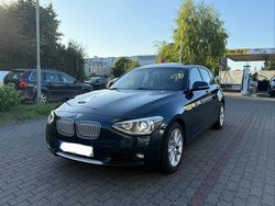 Blau Gebraucht 2011 BMW 120 Urban Line Kleinwagen | 8.000 € (Teuer)