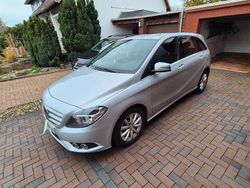 Silber Gebraucht 2012 Mercedes B180 Van / Kleinbus | 10.500 € (Guter Preis)
