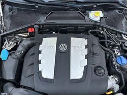 Braun Gebraucht 2015 VW Phaeton Limousine | 15.800 € (Teuer)