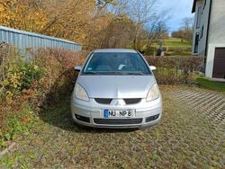 Schwarz Gebraucht 2006 Mitsubishi Colt Van / Kleinbus | 600 € (Fairer Preis)