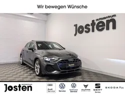 Grau Gebraucht 2025 Audi A3 Sportback S-Line Limousine | 38.990 € (Guter Preis)