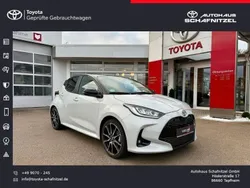 Grau Gebraucht 2024 Toyota Yaris Hybrid Sport Limousine | 28.900 € (Fairer Preis)