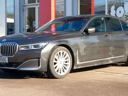 Sophistograu brillanteffekt Gebraucht 2020 BMW 730 Limousine | 55.450 €