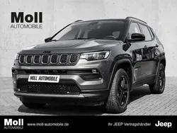 Graphite grau Gebraucht 2022 Jeep Compass Limited SUV | 29.900 € (Fairer Preis)