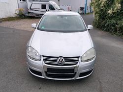 Silber Gebraucht 2006 VW Jetta Comfortline Limousine | 2.450 € (Guter Preis)