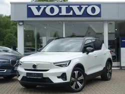 Weiß Gebraucht 2023 Volvo XC40 Ultimate SUV | 33.900 € (Fairer Preis)