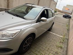 Silber Gebraucht 2009 Ford Focus Kombi | 3.200 € (Fairer Preis)