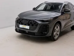 Grau Neu 2025 Audi Q5 Ambiente SUV | 81.540 € (Teuer)