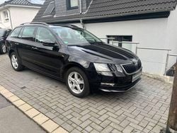 Black magic perl Gebraucht 2018 Skoda Octavia Kombi | 15.995 € (Guter Preis)