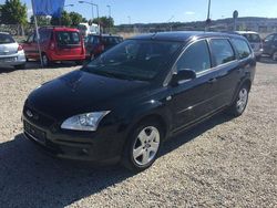 Blau Gebraucht 2007 Ford Focus Style Kombi | 2.000 €
