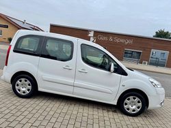 Gebraucht 2011 Peugeot Partner Tepee Tendance Van / Kleinbus | 3.490 € (Fairer Preis)