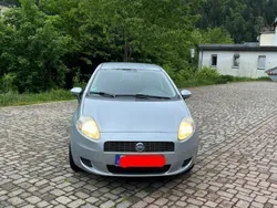 Silber Gebraucht 2007 Fiat Grande Punto Kleinwagen | 2.000 € (Guter Preis)