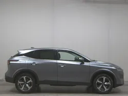 Grau Gebraucht 2022 Nissan Qashqai N-Connecta SUV | 18.480 € (Guter Preis)