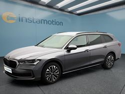 Grau Gebraucht 2024 Skoda Superb Kombi | 35.699 € (Fairer Preis)