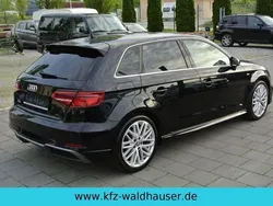 Schwarz Gebraucht 2017 Audi A3 Sportback S-Line Limousine | 18.400 € (Teuer)