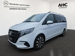 Weiss Gebraucht 2024 Mercedes V250 Style Van / Kleinbus | 67.949 € (Teuer)