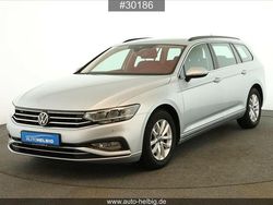 Silber Gebraucht 2023 VW Passat Business Kombi | 22.890 € (Guter Preis)