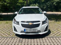 Weiß Gebraucht 2012 Chevrolet Cruze Kombi | 5.300 €