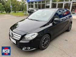 Schwarz Gebraucht 2013 Mercedes B180 Van / Kleinbus | 7.899 € (Fairer Preis)