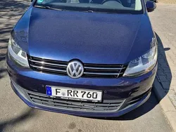 Blau Gebraucht 2017 VW Sharan Van / Kleinbus | 13.900 € (Etwas zu teuer)