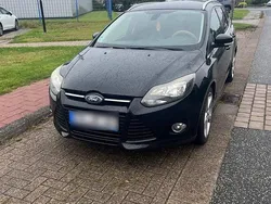Schwarz Gebraucht 2011 Ford Focus Trend Kombi | 3.400 € (Guter Preis)