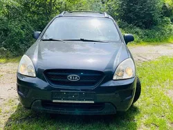 Grau Gebraucht 2008 Kia Carens LX Van / Kleinbus | 2.399 € (Etwas zu teuer)