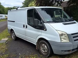 Weiß Gebraucht 2008 Ford Transit Limousine | 6.800 €